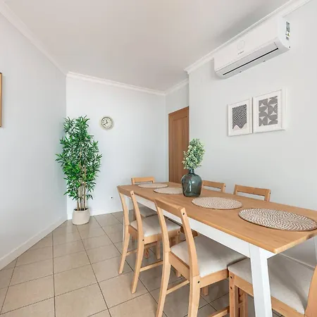 Seaescape Hideaway - Comfortable & Cozy